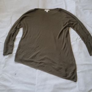 Olive green light sweater asymmetrical bottom